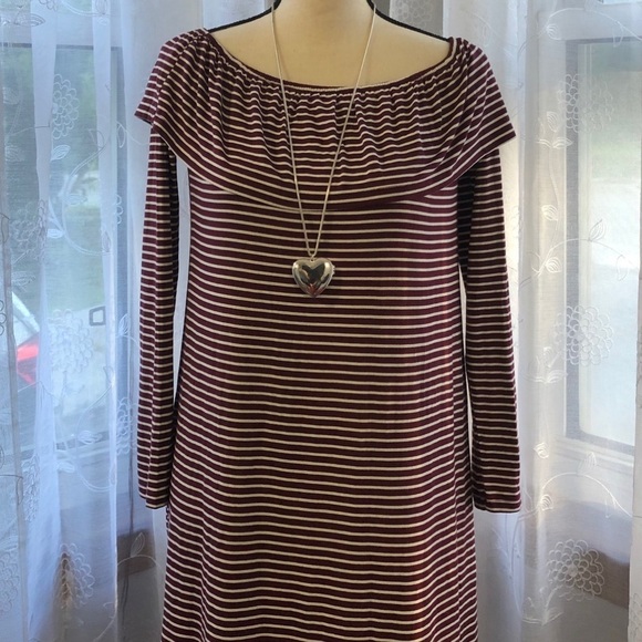 🎄Love fire  burgundy striped dress shoulder SZ M - Picture 1 of 9